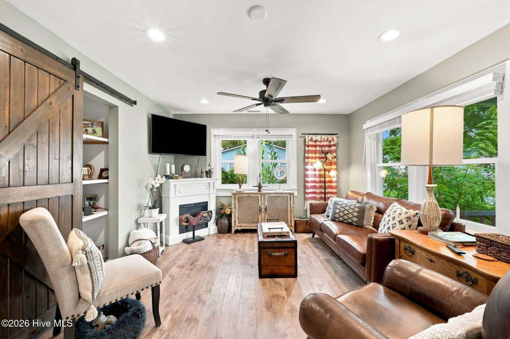 Photo of 102 Ellington Street, New Bern, NC 28560 (MLS # 100594128)