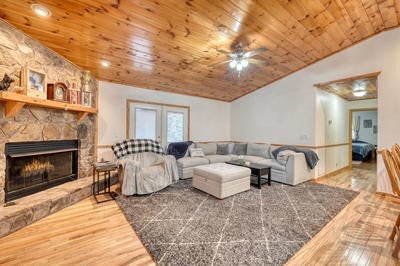 Photo of 694 Hilltop Road, Murphy, NC 28906 (MLS # 98544365)