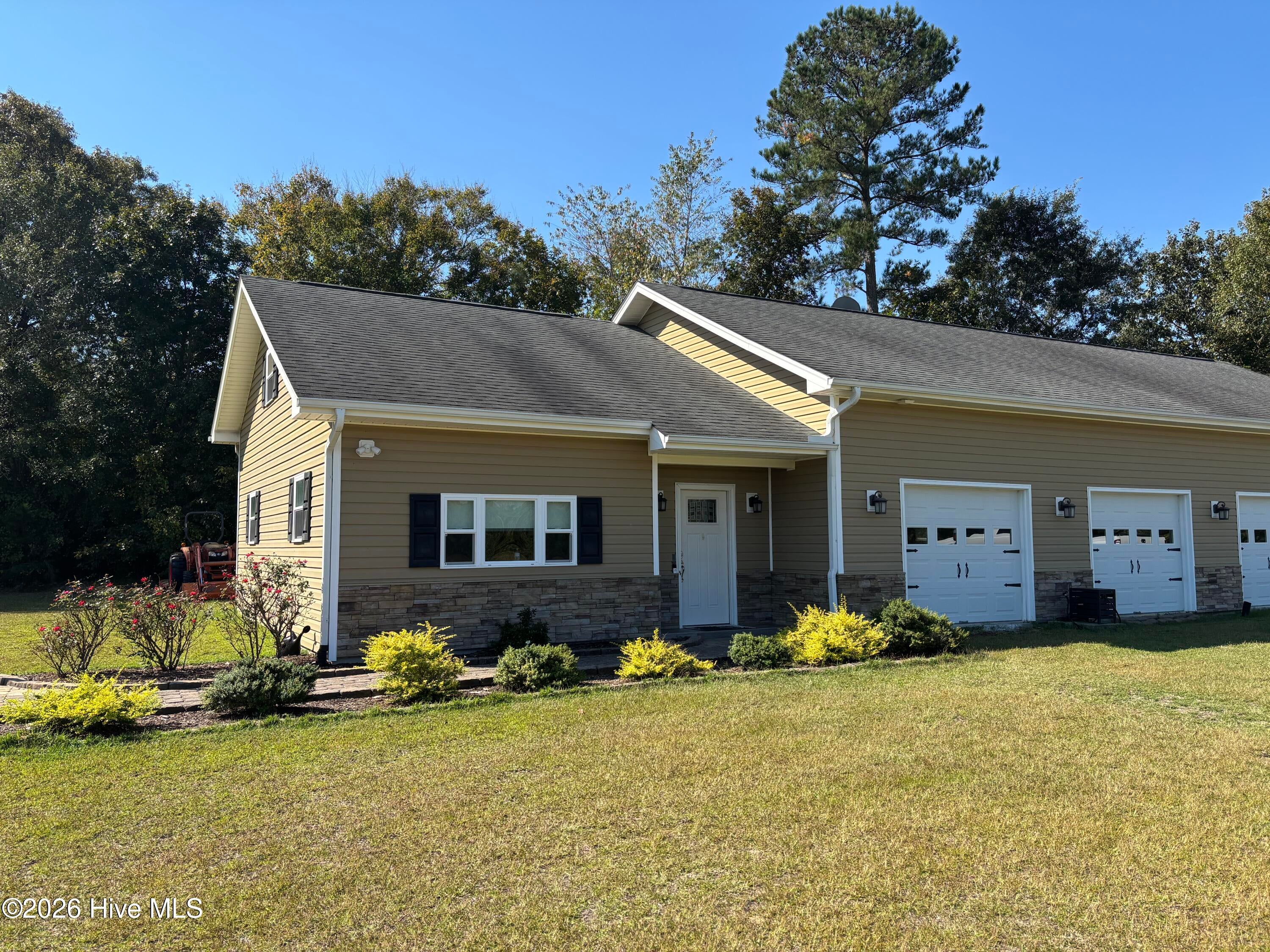 593 La Wane Lane