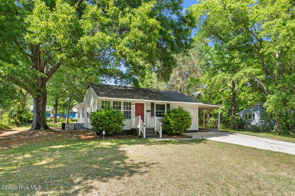 Photo of 807 River Street, Jacksonville, NC 28540 (MLS # 100570085)