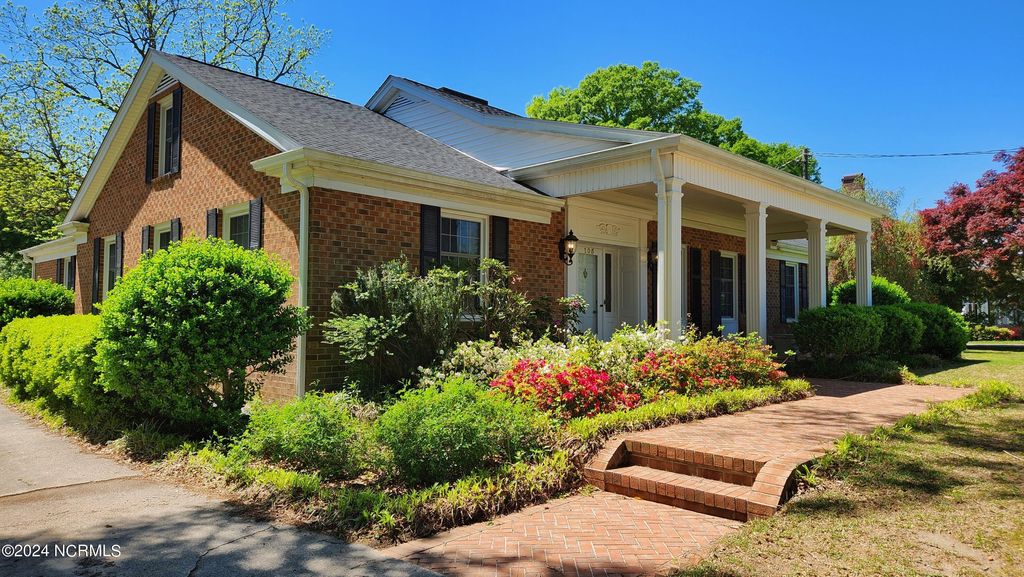 Photo of 105 Finch Street, Clinton, NC 28328 (MLS # 100547962)