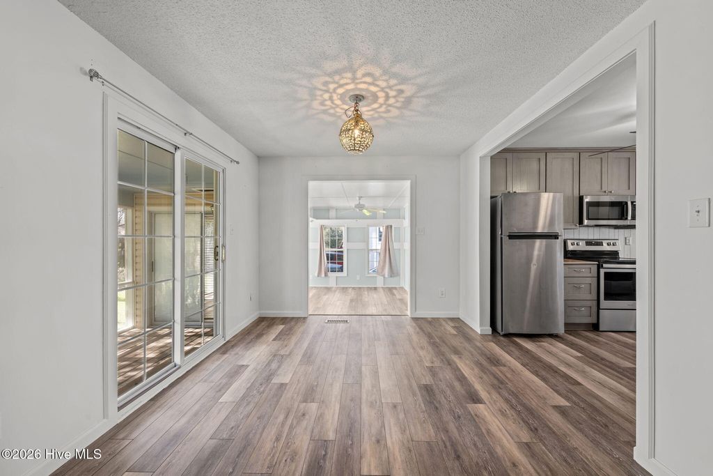 Photo of 108 Starboard Drive, New Bern, NC 28562 (MLS # 100560983)