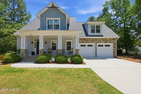 Homes For Sale - 401 Dundee Trail<br/> Moore County, Southern Pines, NC 28387