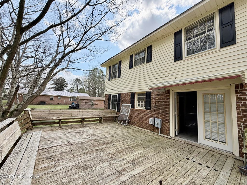 Photo of 110 White Pine Drive, Plymouth, NC 27962 (MLS # 100564557)