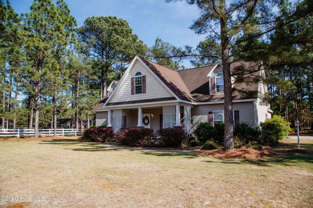Photo of 115 Ashleigh Boulevard, Aberdeen, NC 28315 (MLS # 100530384)
