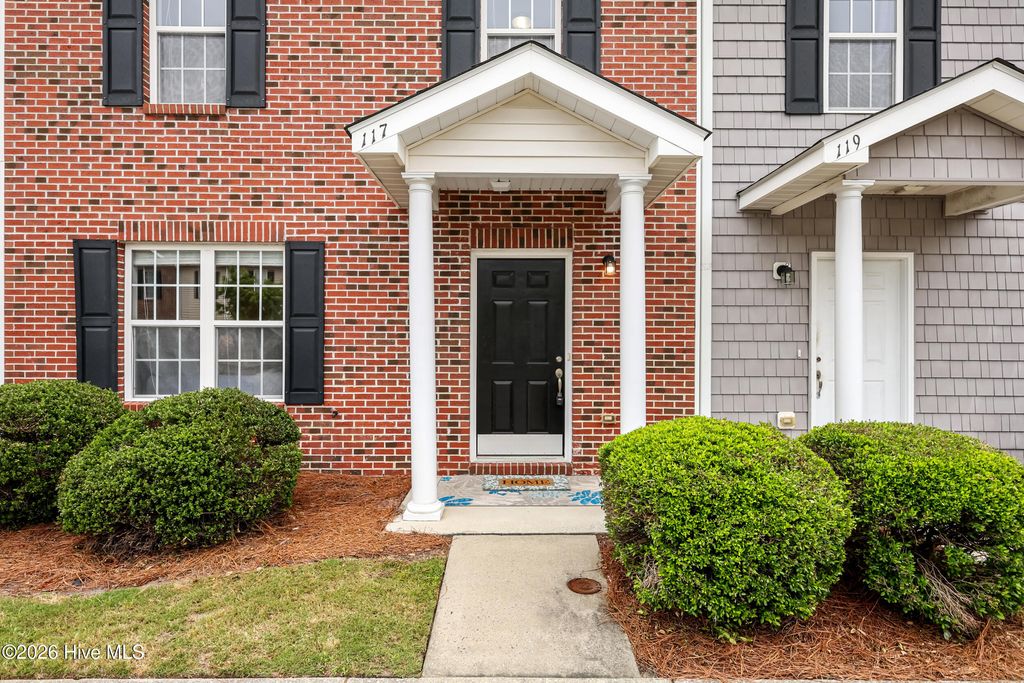 Photo of 117 Lincoln Place Circle, Leland, NC 28451 (MLS # 100570550)