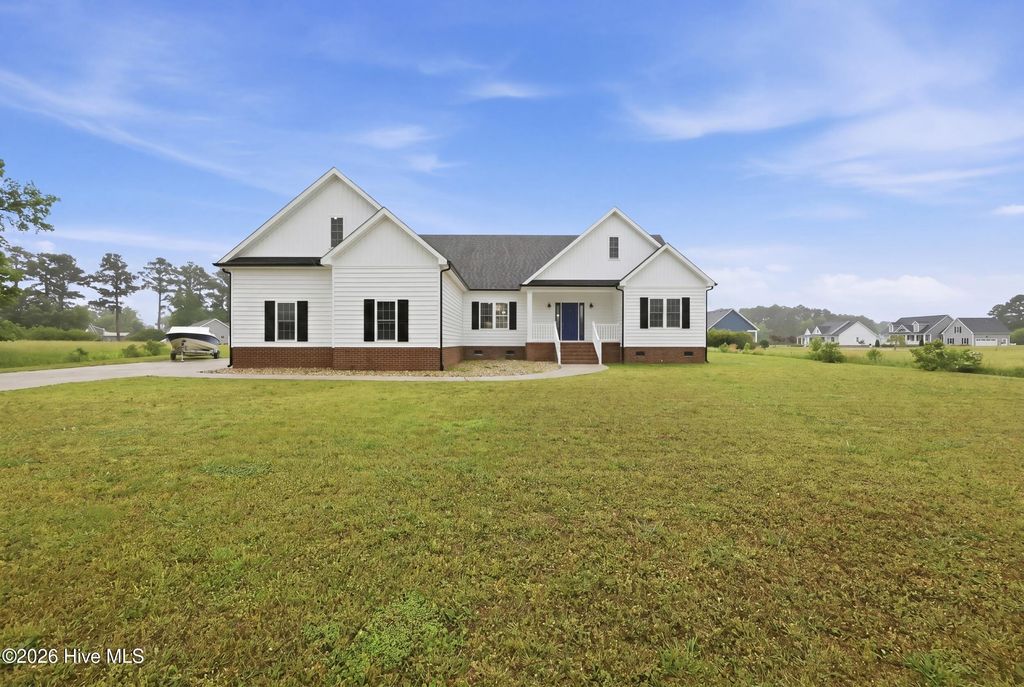 Photo of 103 Blimp View Drive, Elizabeth City, NC 27909 (MLS # 100570864)