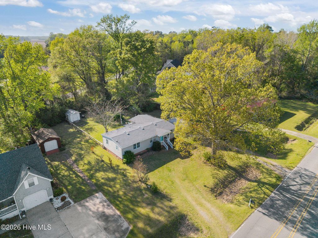 Photo of 2298 Tulls Creek Road, Moyock, NC 27958 (MLS # 100566269)