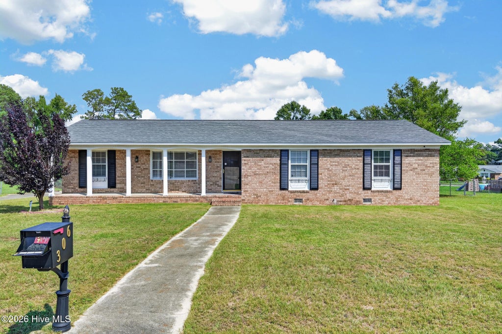 Photo of 306 Skylark Road, Augusta, GA 30907 (MLS # 100594719)
