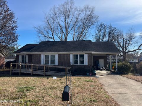 Homes For Sale - 1310 E 11th Street<br/> Lumberton, NC 28358