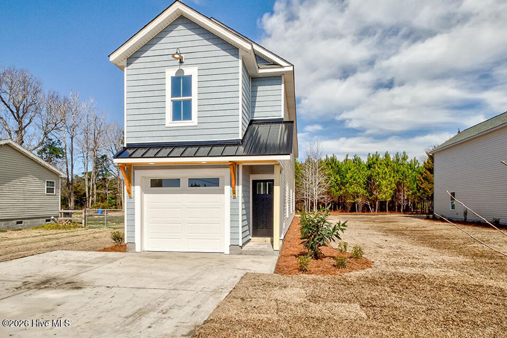 Photo of 439 Factory Road, Hampstead, NC 28443 (MLS # 100557406)