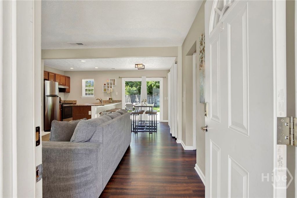 Photo of 140 Ropemaker Lane, Savannah, GA 31410 (MLS # SA355984)