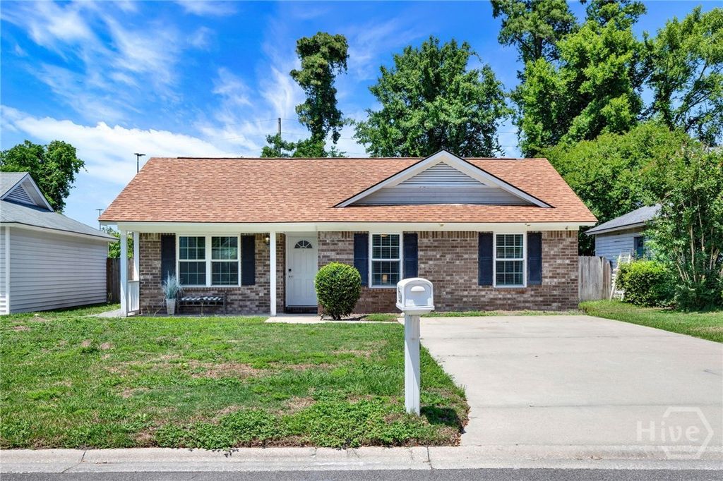 Photo of 140 Ropemaker Lane, Savannah, GA 31410 (MLS # SA355984)