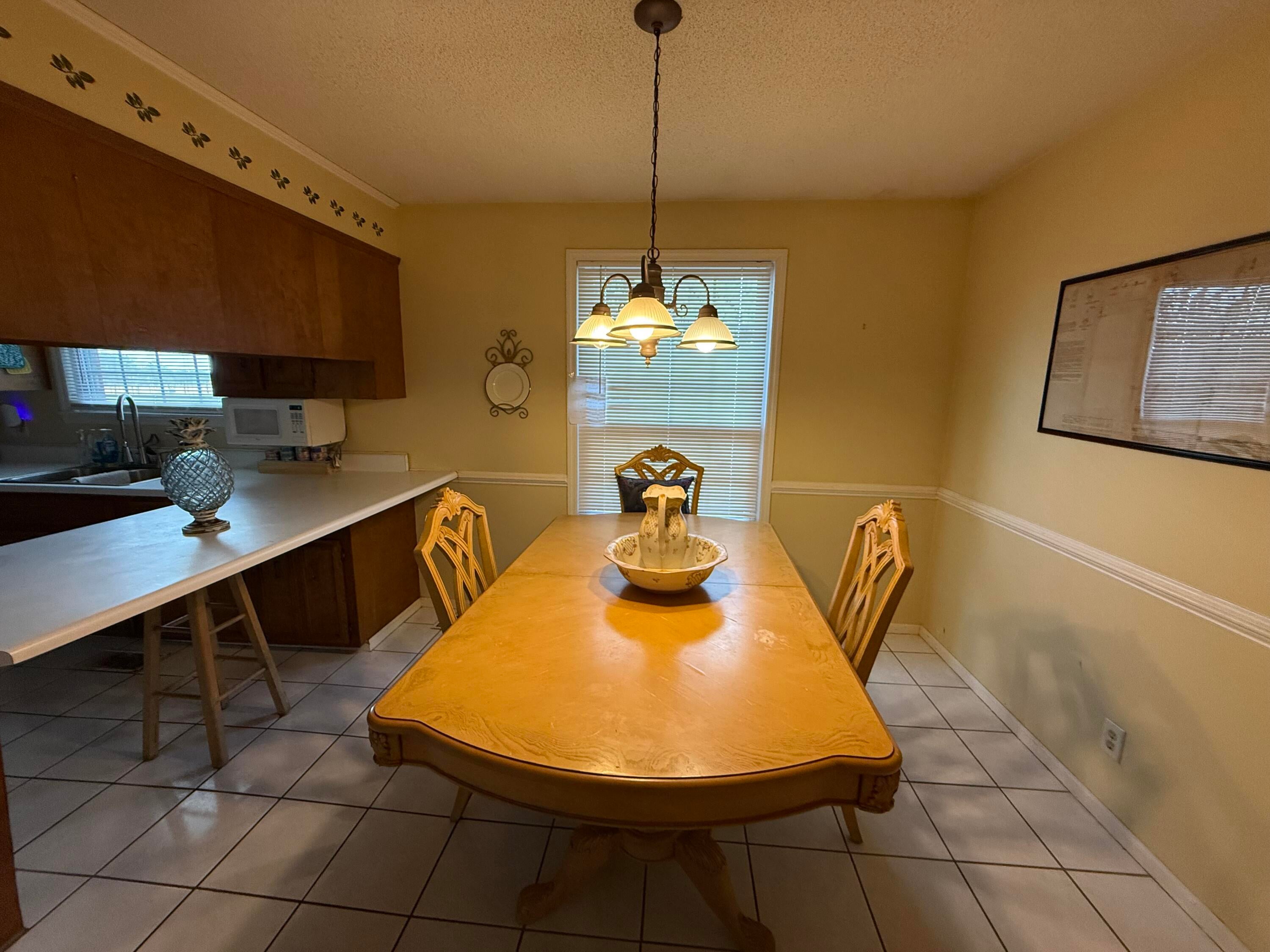 3104 Whiteoak Road