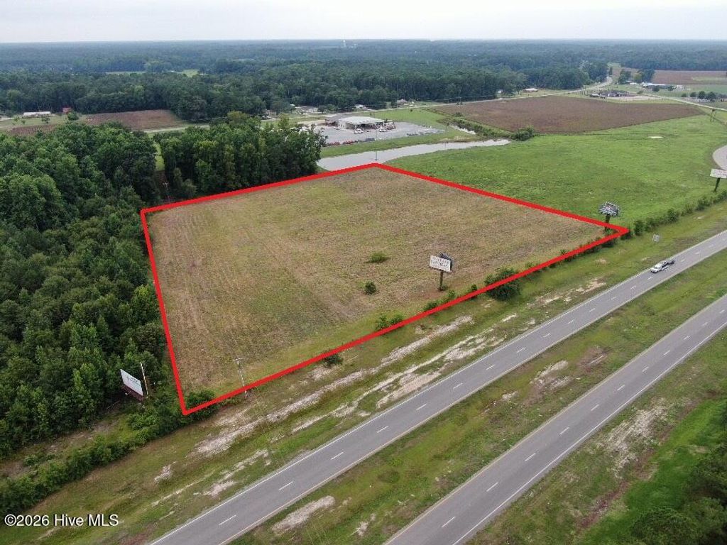 Photo of 22 Nc 87 Bypass Highway W, Elizabethtown, NC 28337 (MLS # 100553182)