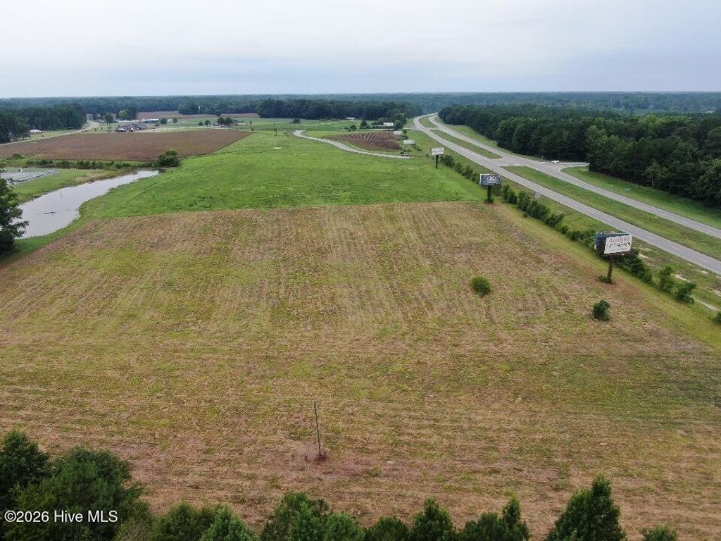Photo of 22 Nc 87 Bypass Highway W, Elizabethtown, NC 28337 (MLS # 100553182)