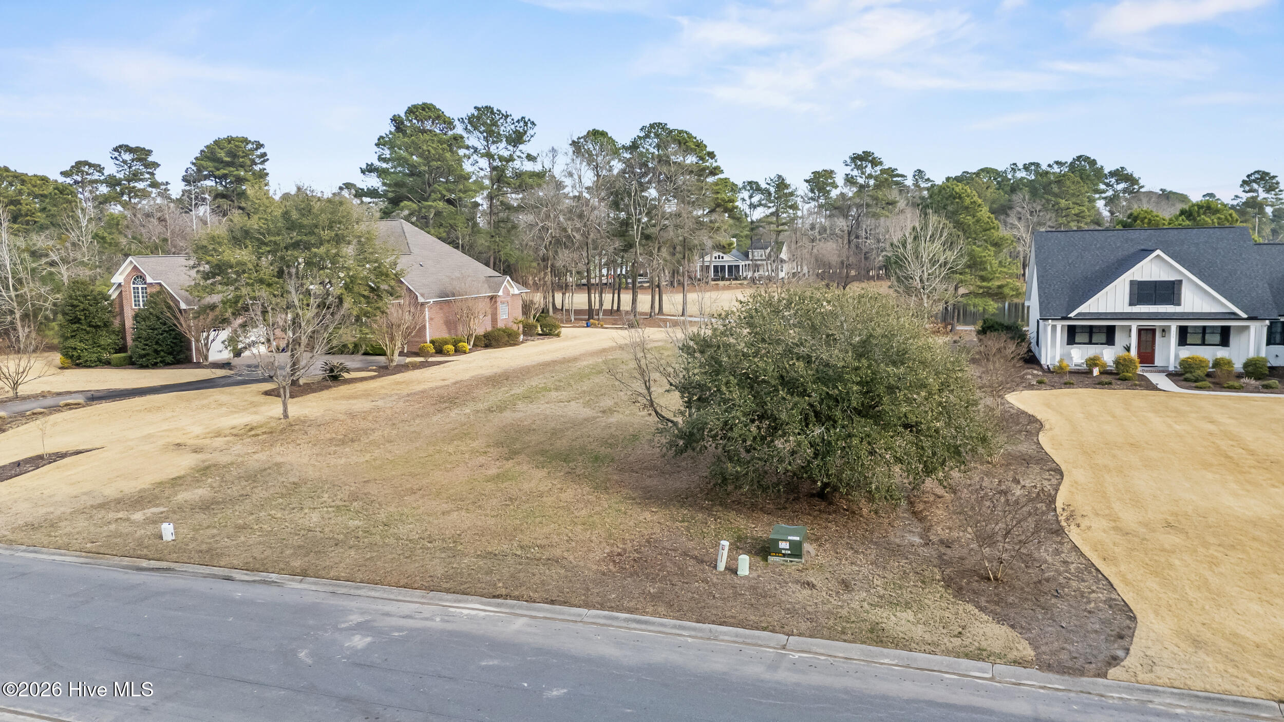 219 929R W Winding Way