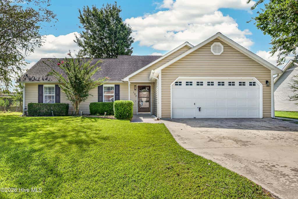Photo of 122 Glenwood Drive, Hubert, NC 28539 (MLS # 100595053)