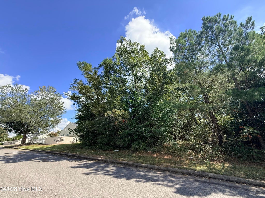 Photo of 105 N Hills Drive, North Augusta, SC 29841 (MLS # 100608590)