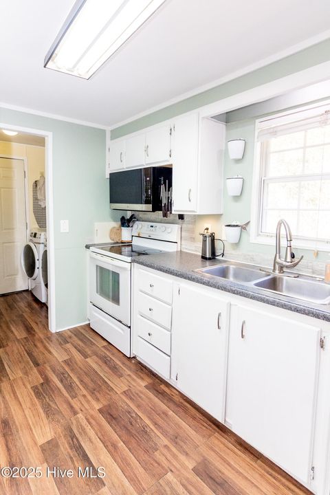 Tiny photo for 312 Peanut Road, Hampstead, NC 28443 (MLS # 100545695)