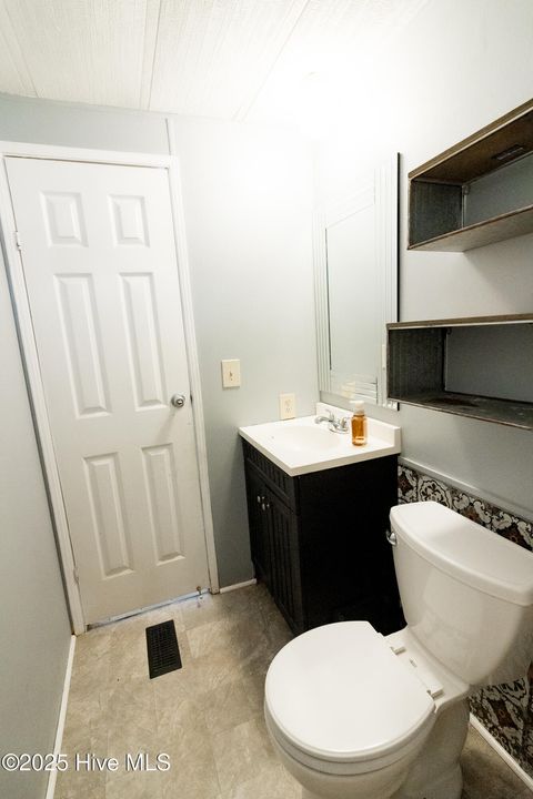 Tiny photo for 312 Peanut Road, Hampstead, NC 28443 (MLS # 100545695)