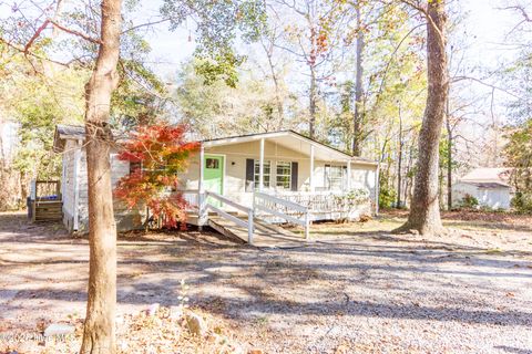 Tiny photo for 312 Peanut Road, Hampstead, NC 28443 (MLS # 100545695)