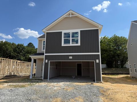 Homes For Sale - 109 Crossvine Street<br/> Johnston County, Selma, NC 27576