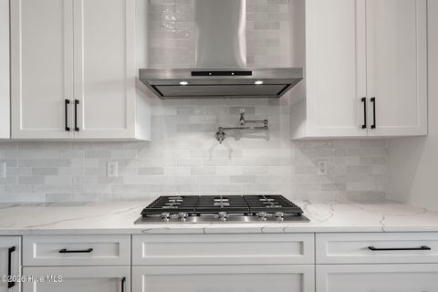 Tiny photo for 47 E Rolling Meadows Road, Hampstead, NC 28443 (MLS # 100566934)