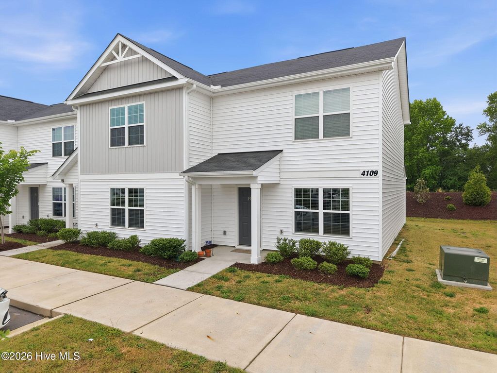 Photo of 4109 Laurel Ridge Drive, Greenville, NC 27834 (MLS # 100571588)