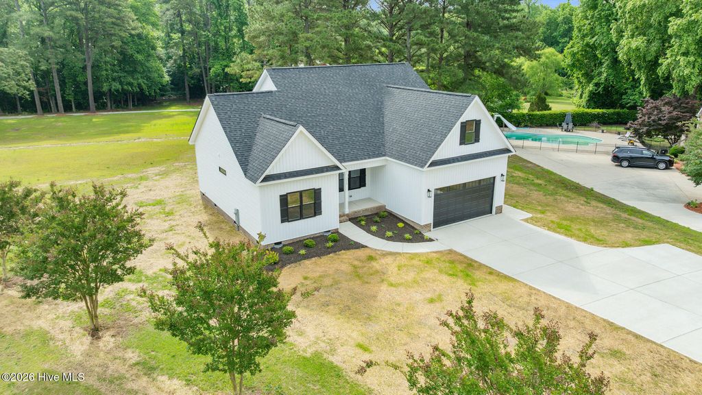 Photo of 113 Twin Oaks Place, Goldsboro, NC 27530 (MLS # 100573706)