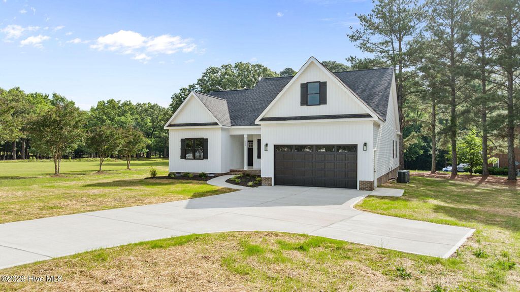 Photo of 113 Twin Oaks Place, Goldsboro, NC 27530 (MLS # 100573706)