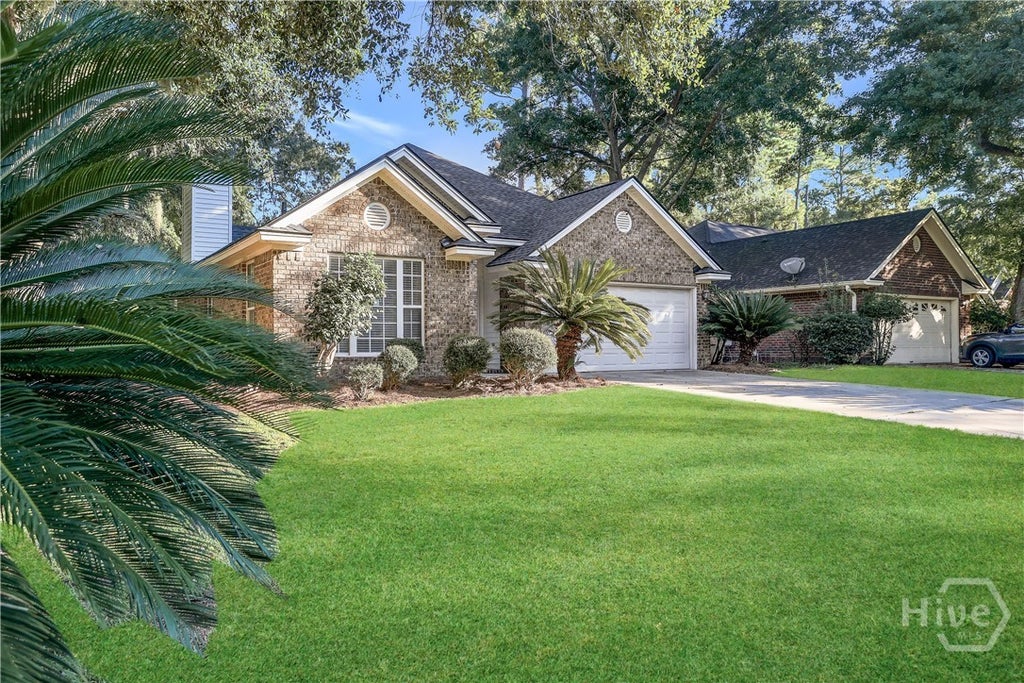 Photo of 15 Heron View Court, Richmond Hill, GA 31324 (MLS # SA366594)