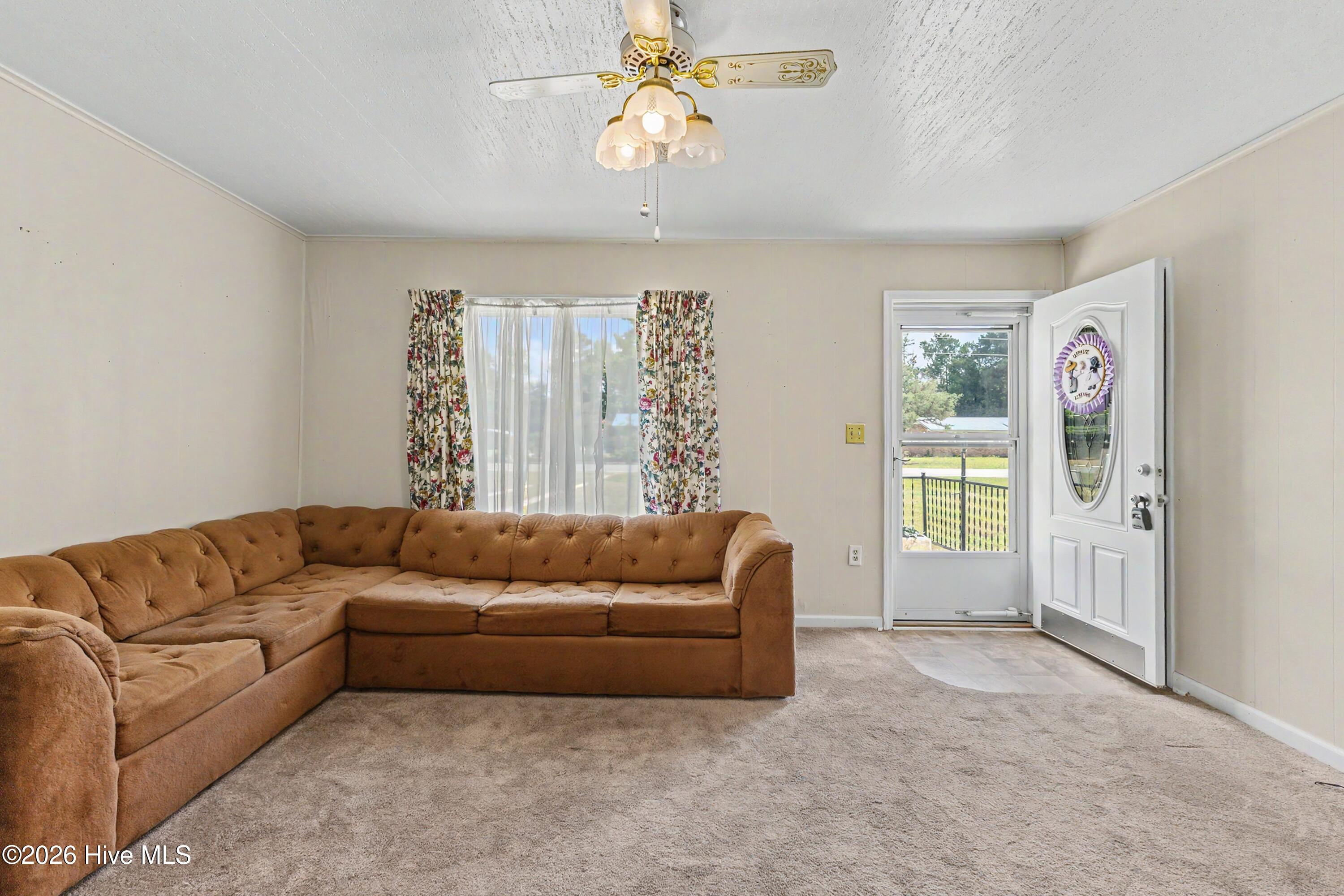 1688 W Wards Bridge Road