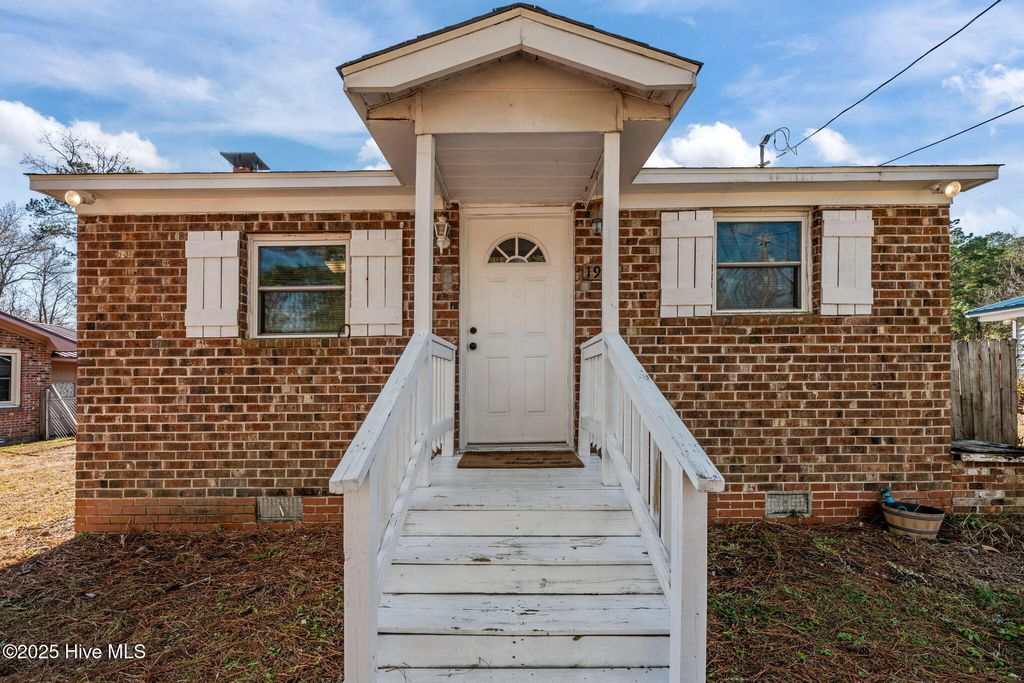 Photo of 1915 Evans Street, New Bern, NC 28562 (MLS # 100545522)