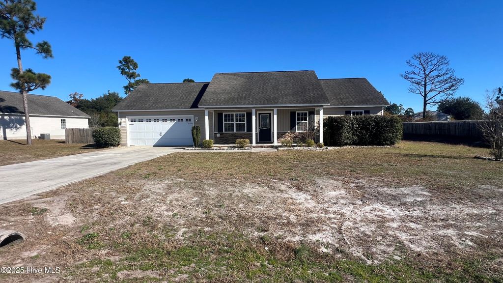 Photo of 602 Parsley Drive, Hubert, NC 28539 (MLS # 100542758)