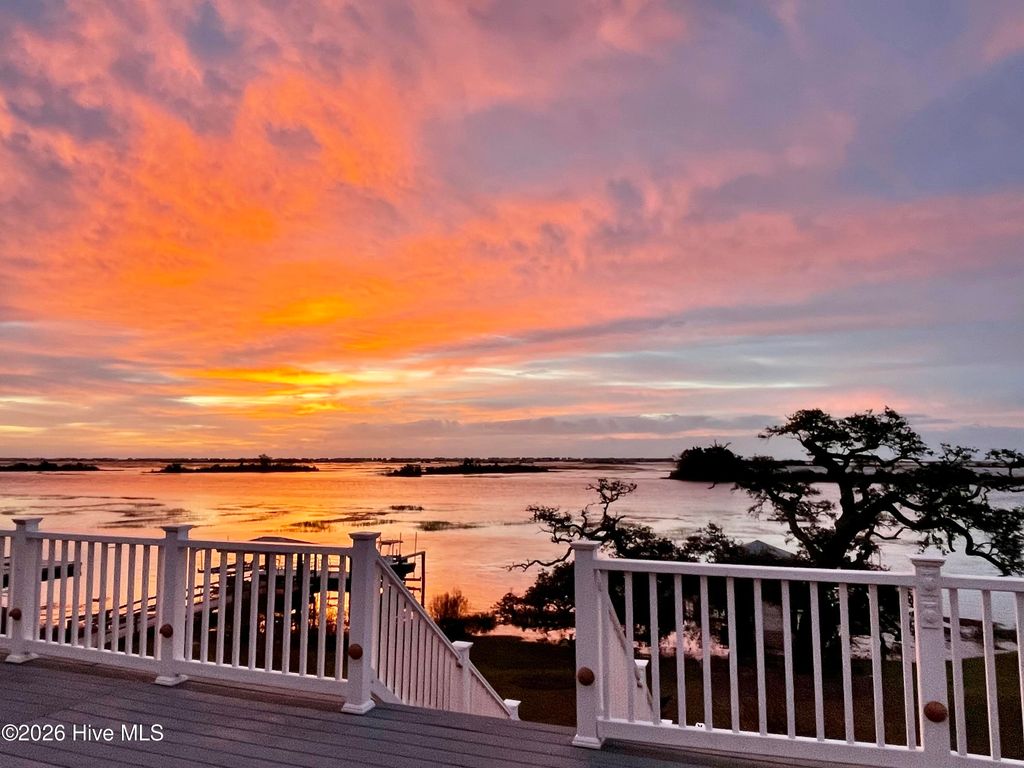 Photo of 338 Olde Point Loop, Hampstead, NC 28443 (MLS # 100548743)