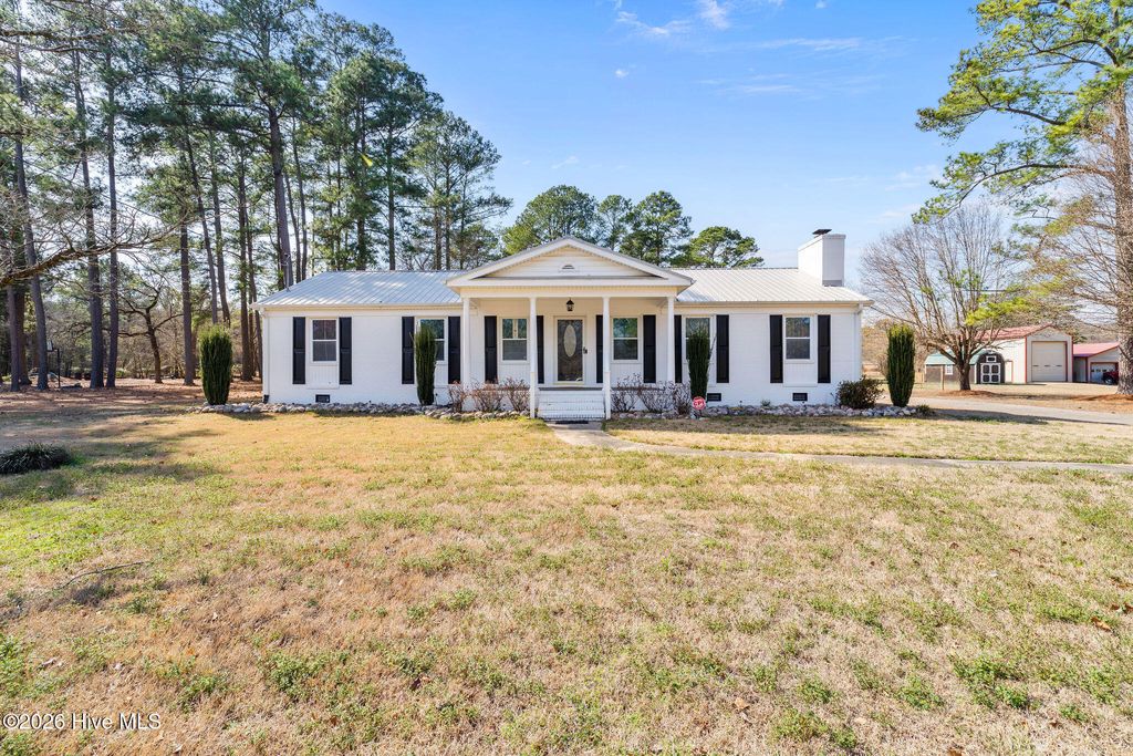 Photo of 108 Brockwood Avenue, Goldsboro, NC 27530 (MLS # 100558795)