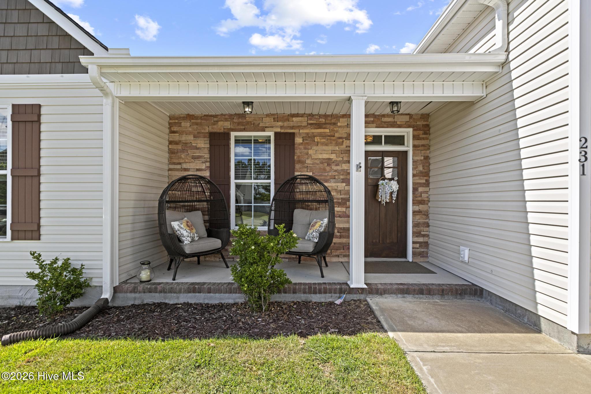231 Holly Grove Court E