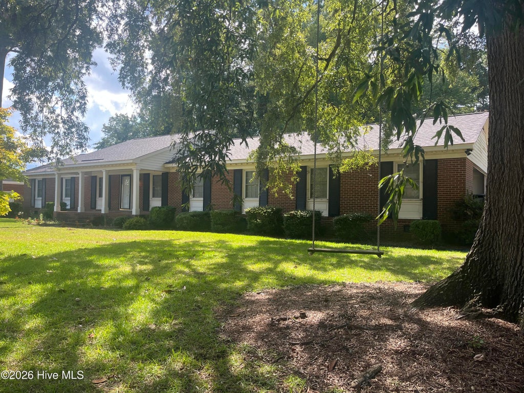 Photo of 100 Churchside Drive, Greenville, NC 27858 (MLS # 100603353)