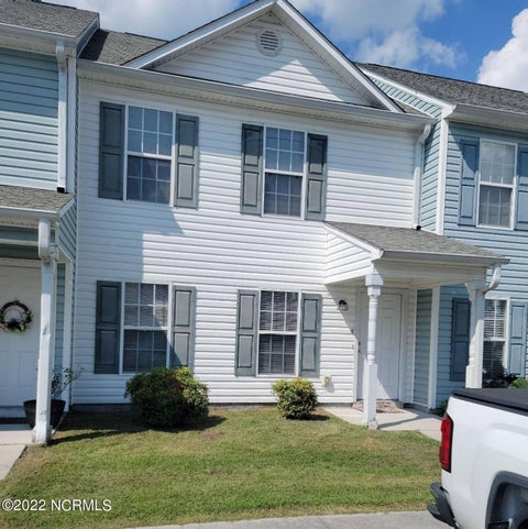 Townhouse For Rent - 108 Pete Jones Drive #UNIT 4<br/> Onslow County, Richlands, NC 28574