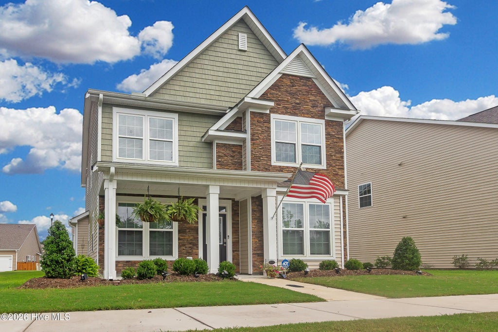 Photo of 1011 Yellowwood Alley, New Bern, NC 28562 (MLS # 100612157)