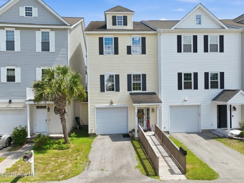 Photo of 1800 Bay Street #206, Morehead City, NC 28557 (MLS # 100595869)