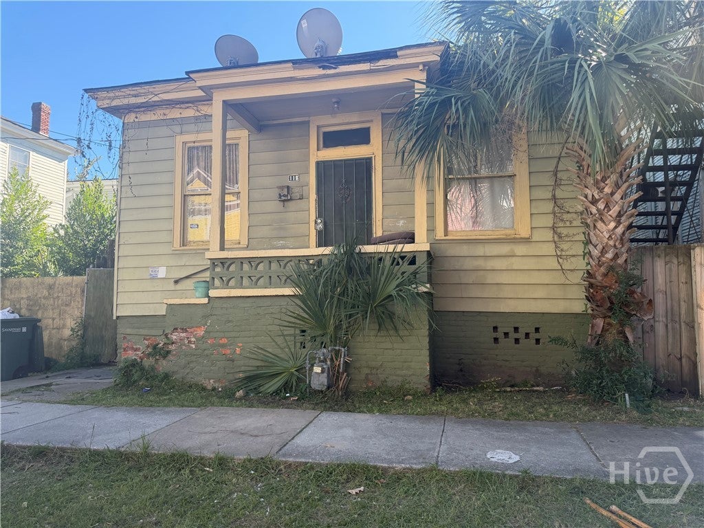 Photo of 119 W 34th Street, Savannah, GA 31401 (MLS # SA366771)