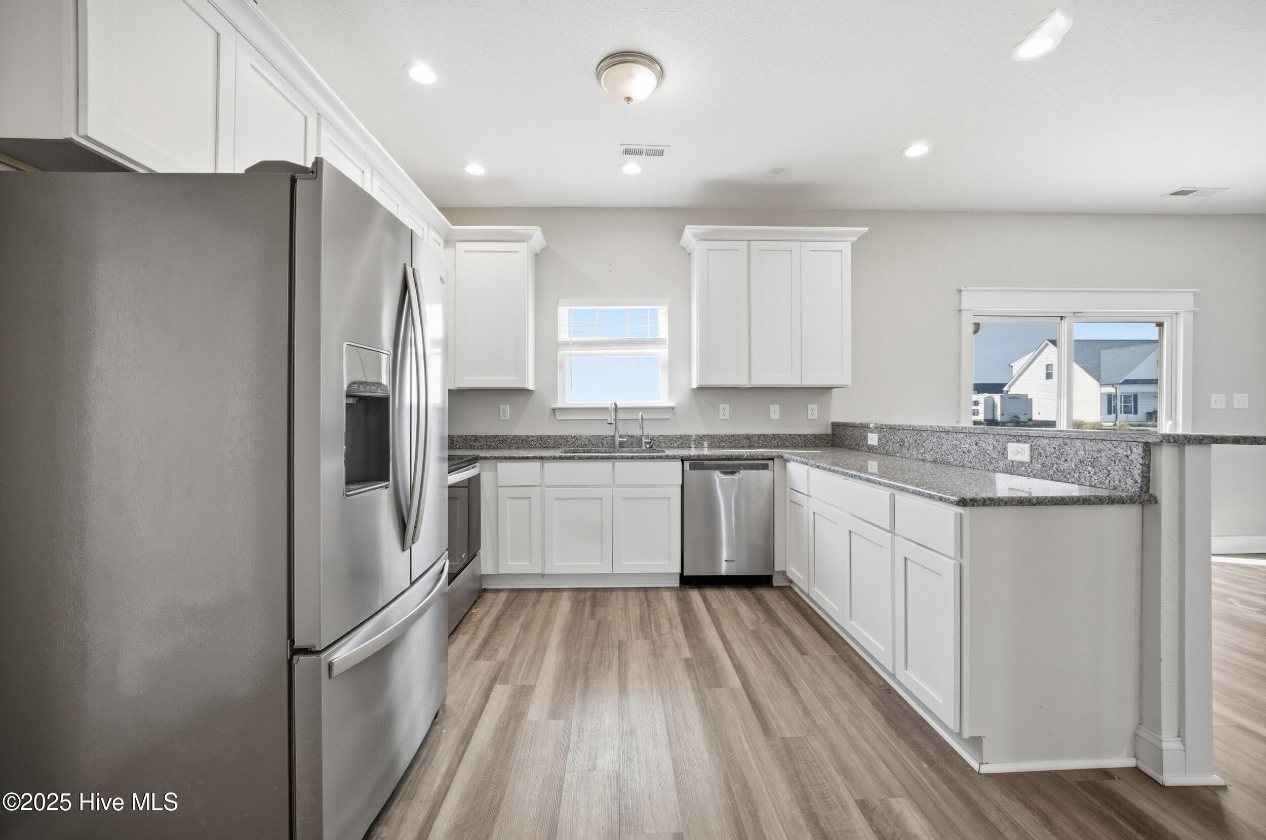 Shawboro, North Carolina 27973, United States, 5 Bedrooms Bedrooms, ,4 BathroomsBathrooms,Residential,Active,256136