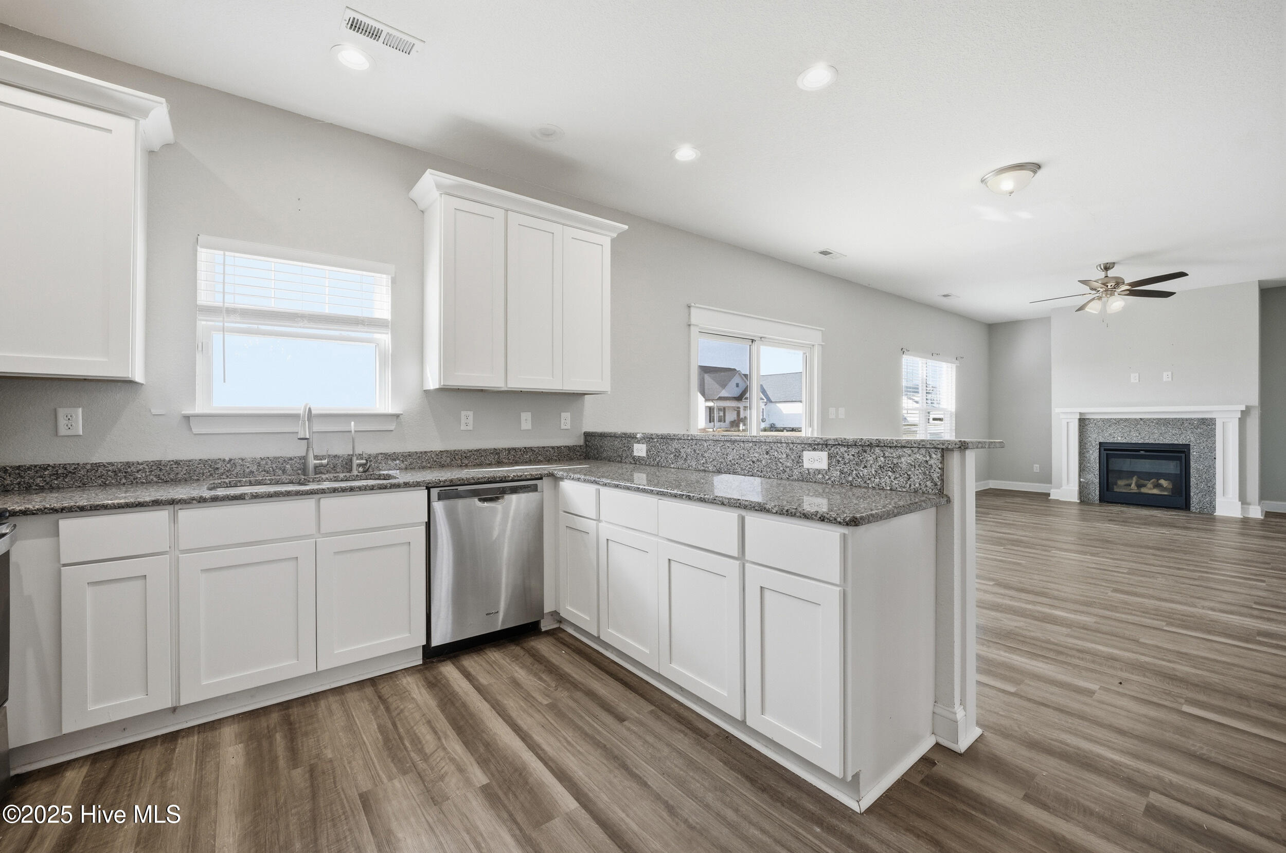 Shawboro, North Carolina 27973, United States, 5 Bedrooms Bedrooms, ,4 BathroomsBathrooms,Residential,Active,256136