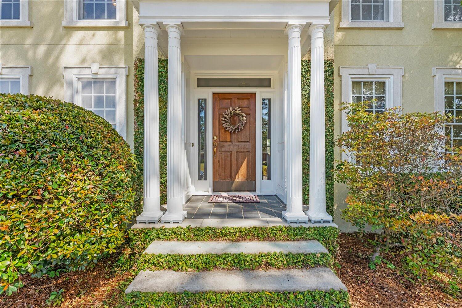 203 W Kestwick Drive