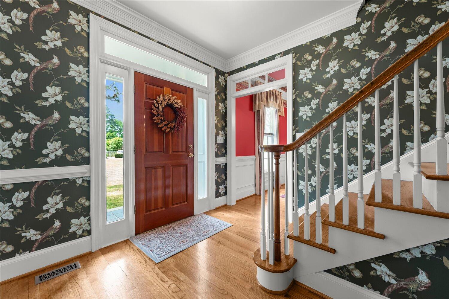 203 W Kestwick Drive