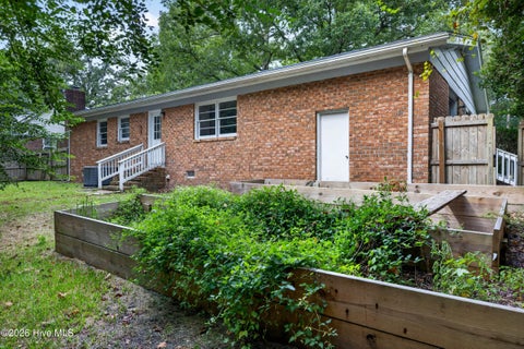 Tiny photo for 107 Marion Court, Jacksonville, NC 28546 (MLS # 100605993)