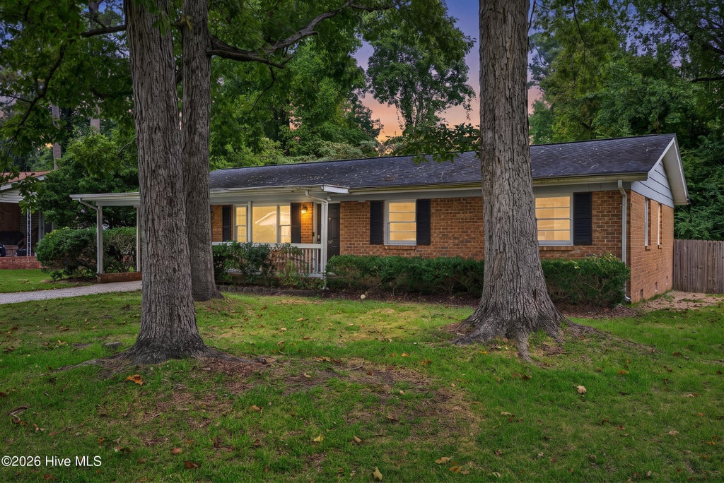 Photo of 107 Marion Court, Jacksonville, NC 28546 (MLS # 100605993)