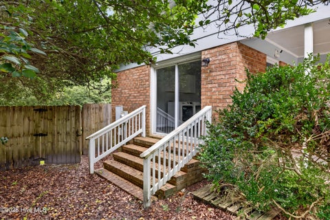 Tiny photo for 107 Marion Court, Jacksonville, NC 28546 (MLS # 100605993)